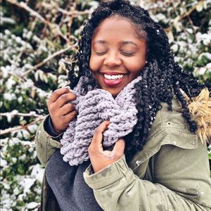 Super Soft Polyester Gray Knitted Infinity Scarf